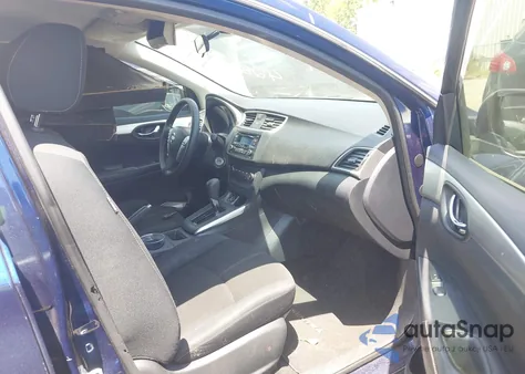 2017 Nissan Sentra S z USA, uszkodzony, nr VIN 3N1AB7AP4HY245102